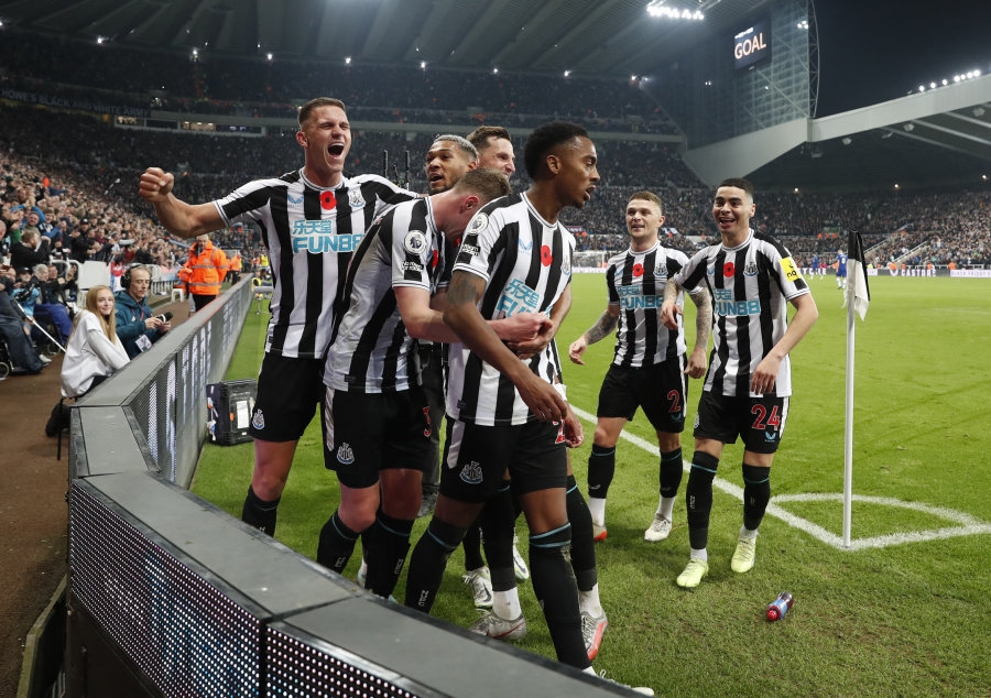 "Unstoppable "Newcastle" knocked down the "Chelsea" team on their feet"