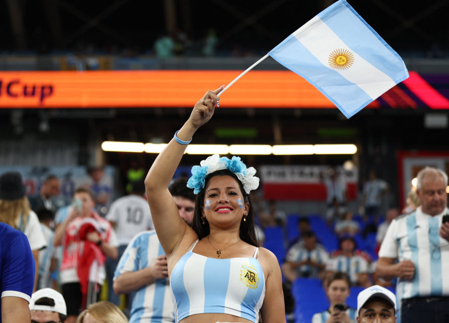 World Football Championship: Argentina - Poland (live)