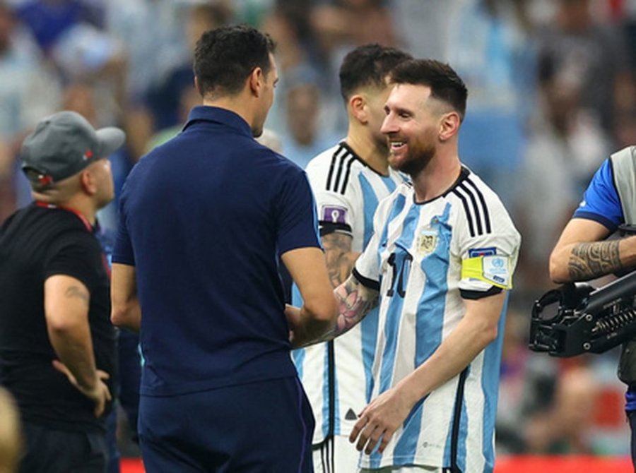 L. Scaloni: "Messi will have a place in the lineup in the next World Cup"