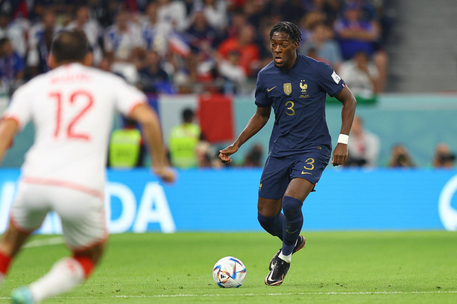 Bayern" and "Man United" teams highly interested in "Monaco" defender A. Disasi