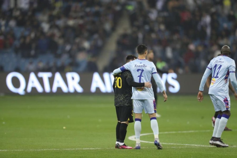 Messi and Ronaldo meet - Portuguese "double" and PSG victory