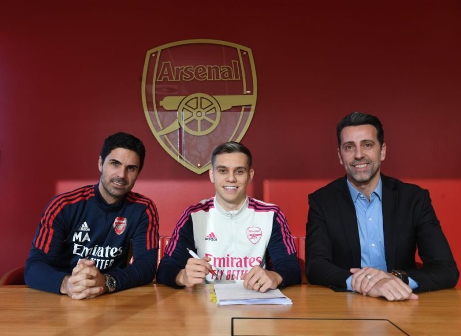 L. Trossard became an "Arsenal" player