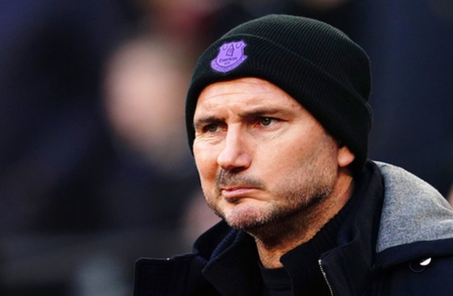 Official: F. Lampard loses his job at "Everton" club