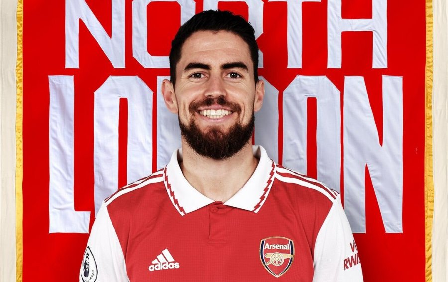 Official: Jorginho from the "Chelsea" team moved to "Arsenal