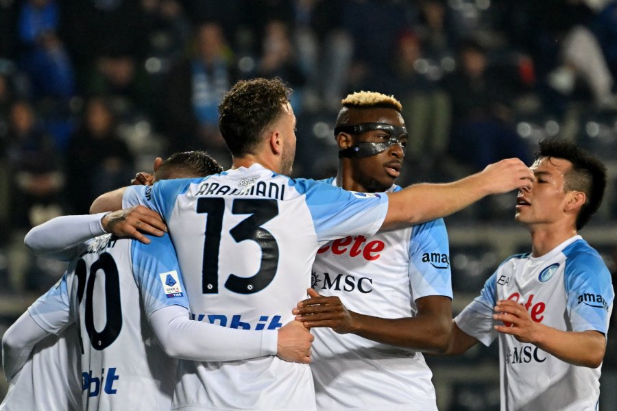 Napoli" achieved victory against "Empoli" team on the road