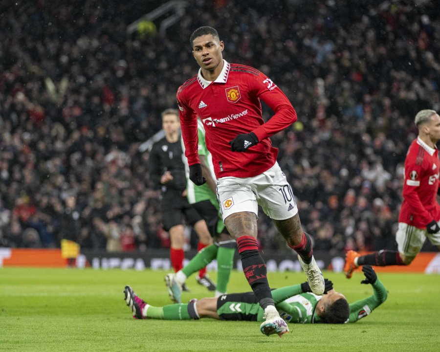 Man United" took a strong step towards the Europa League quarterfinals