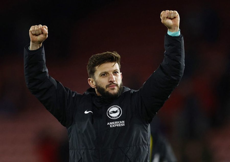 A. Lallana extended contract with "Brighton