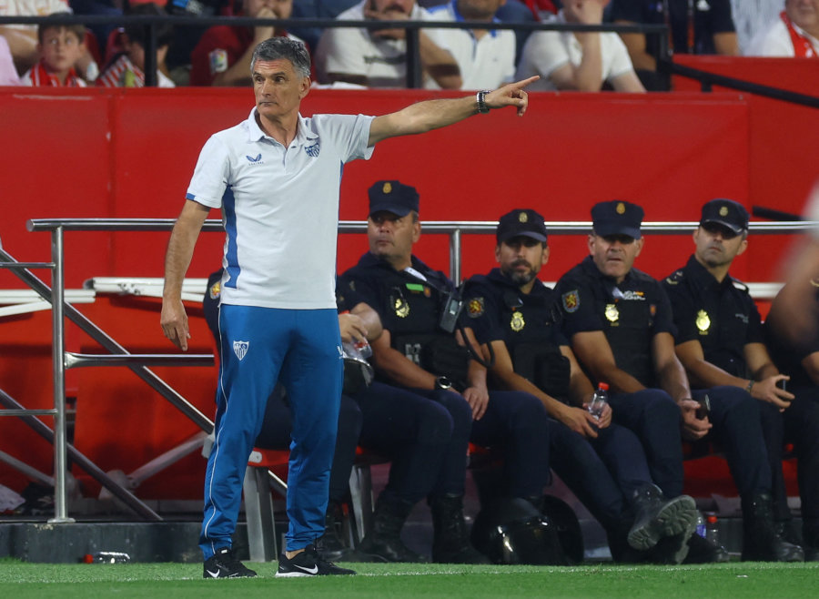 Sevilla" said goodbye to the coach