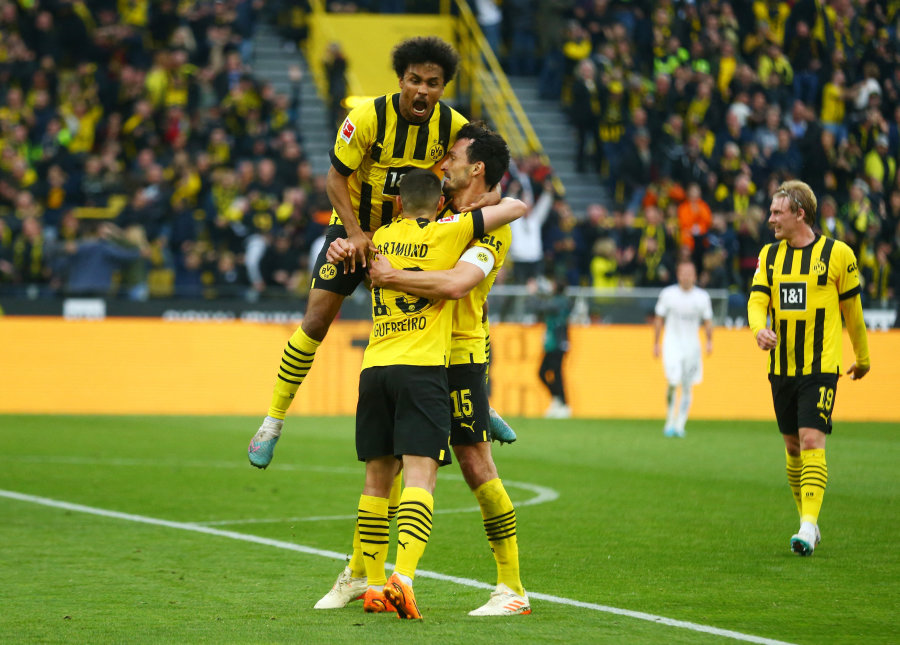 Dortmund's "Borussia" achieved a stunning victory at home