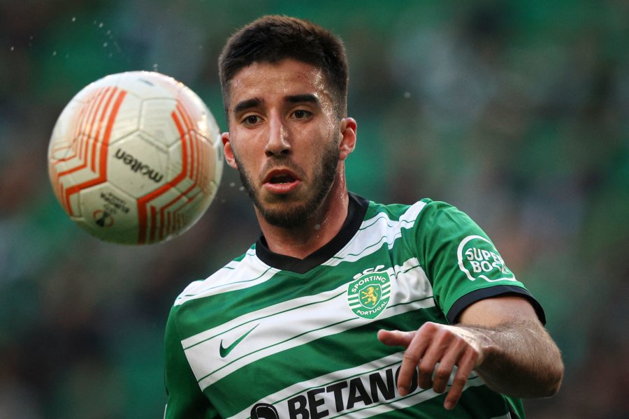 Liverpool" and PSG competing for "Sporting" defender