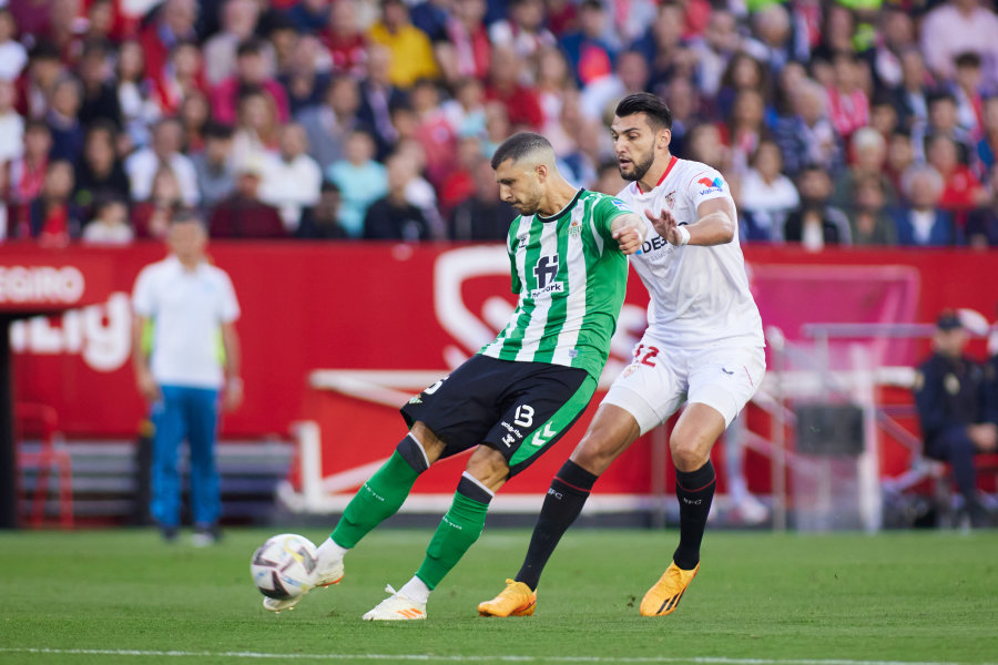 In the hot Seville derby - a goalless draw