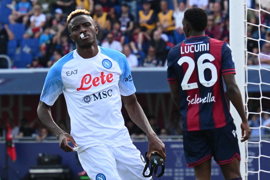 Napoli" scattered a 2-goal lead against the "Bologna" team Away