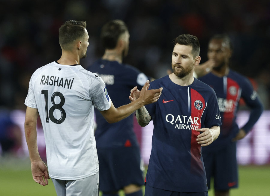 The end of L. Messi's career at PSG club marked by defeat