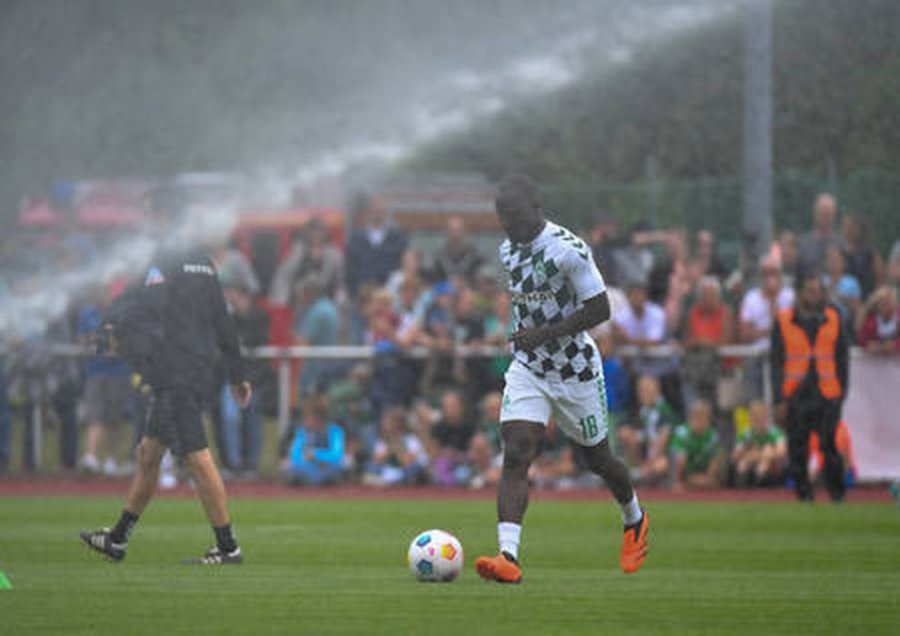 Pre-match drama in Bremen: N. Keita refused to play after learning his role