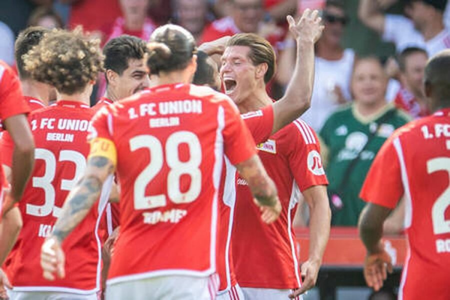 Three goals by Kevin Behrens allowed Berlin's "Union" to start triumphantly