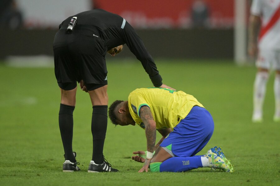 Curses didn't help: Brazilians defeated the Peruvian national team