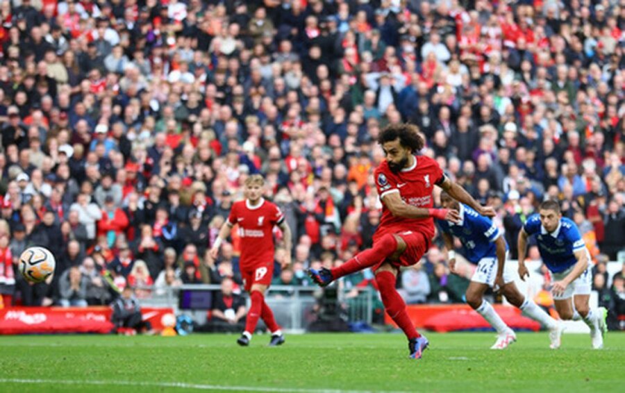 Liverpool" footballers proved their advantage in the Merseyside derby