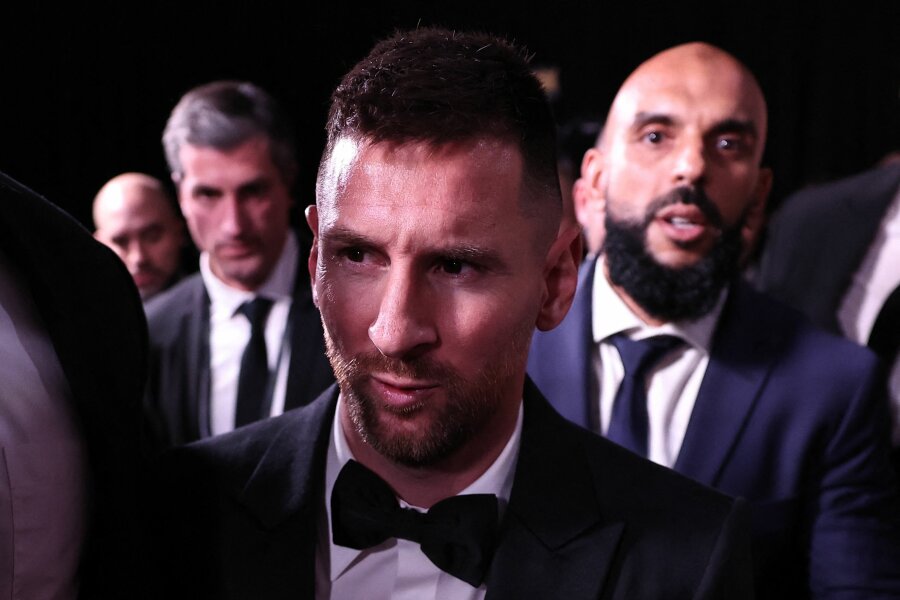 L. Martinez: L. Messi should have won 15 "Golden Balls