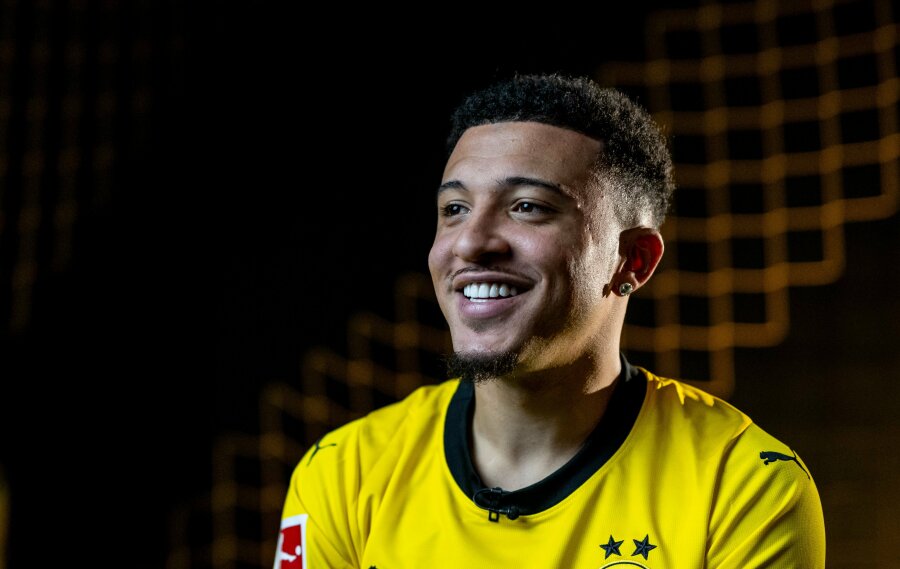 Man Utd" set J. Sancho's price