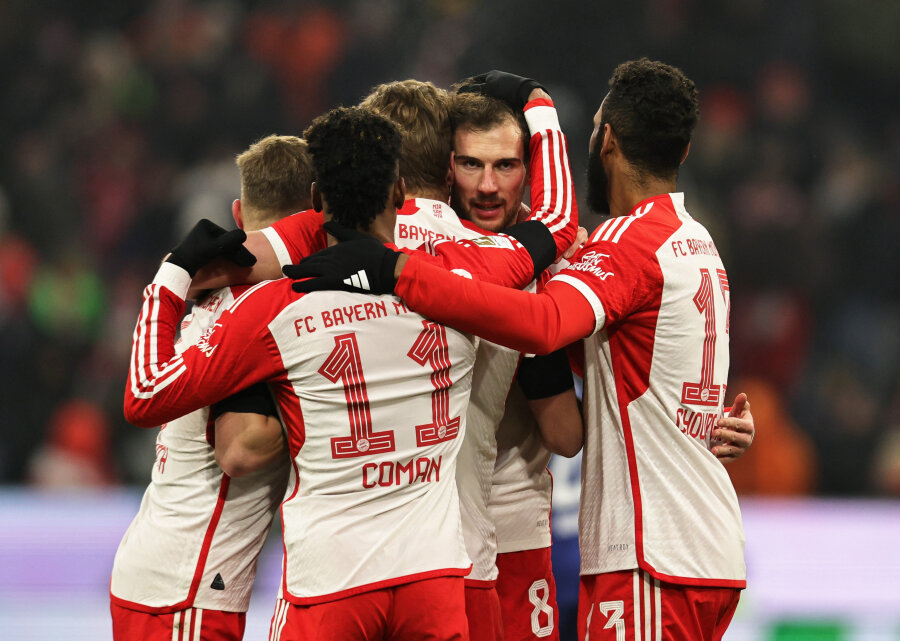 Munich's "Bayern" crushes "Hoffenheim" club