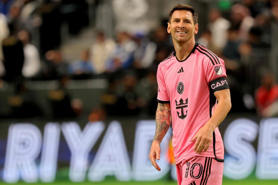 L. Messi's team couldn't resist against the S. Arabia club