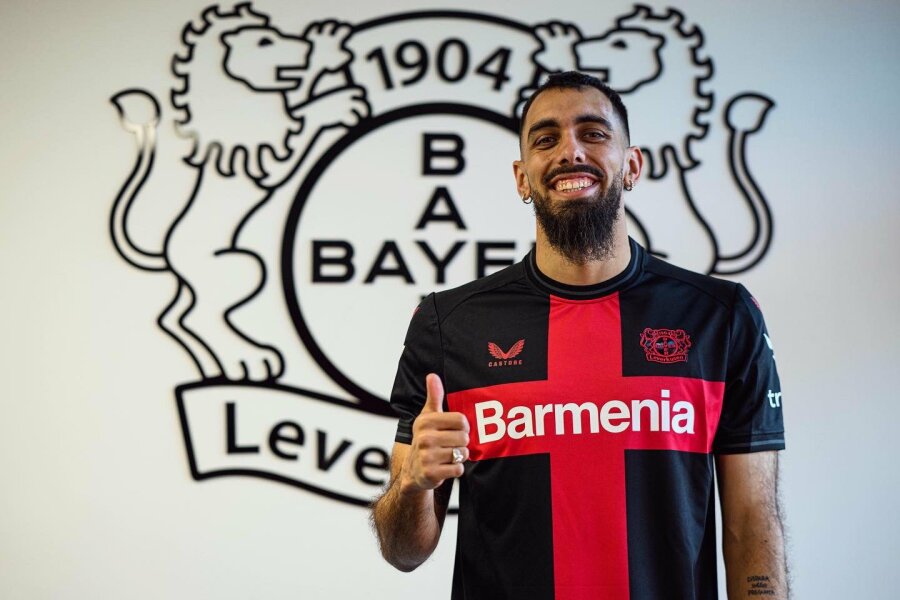 Official: B. Iglesias has joined the "Bayer" club