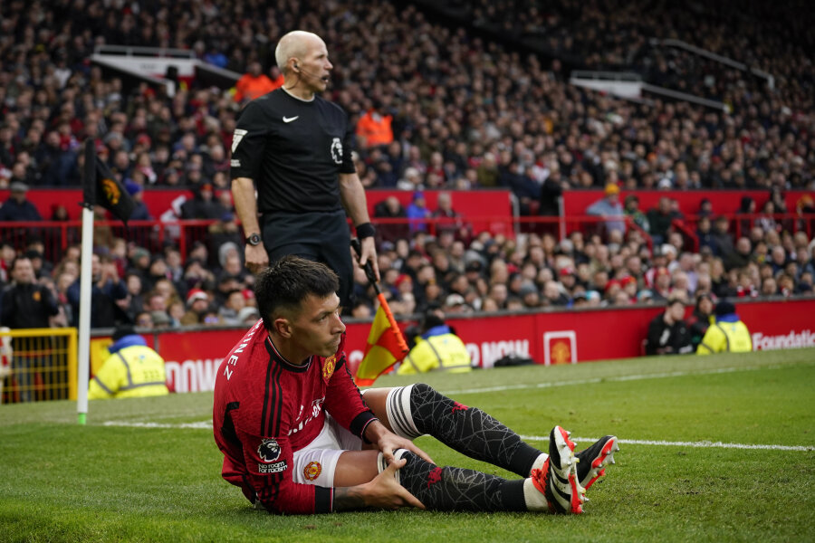 Man Utd" in training camp - concern over another L. Martinez injury