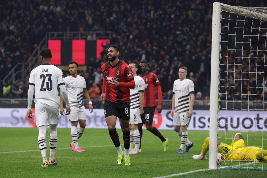 AC Milan started the Europa League knockout stage with a secure victory