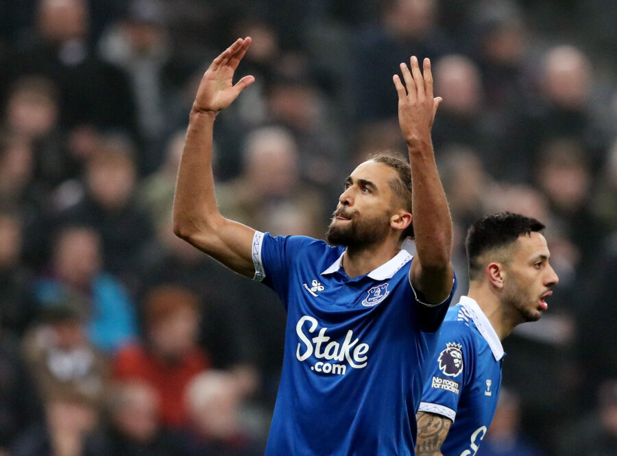 Everton" took points from "Newcastle", "Forest" secured an important victory against "Fulham