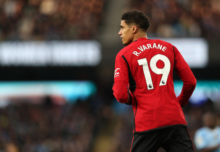 Official: R. Varane to leave "Man Utd" after the season