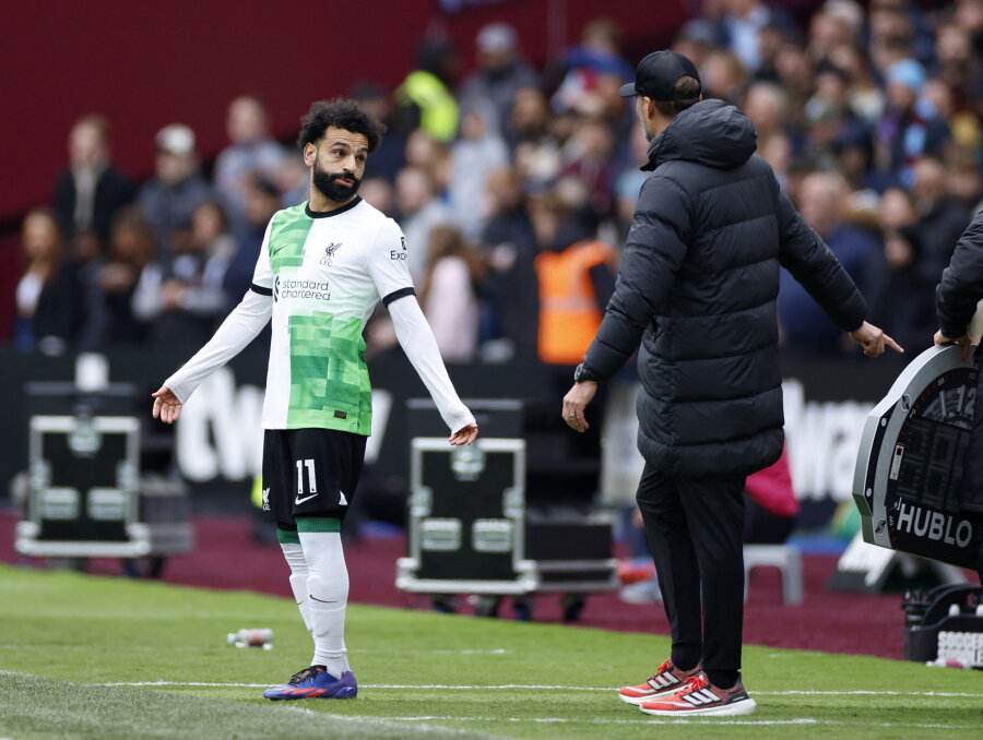 In London - Salah and Klopp conflict and Liverpool's draw with West Ham