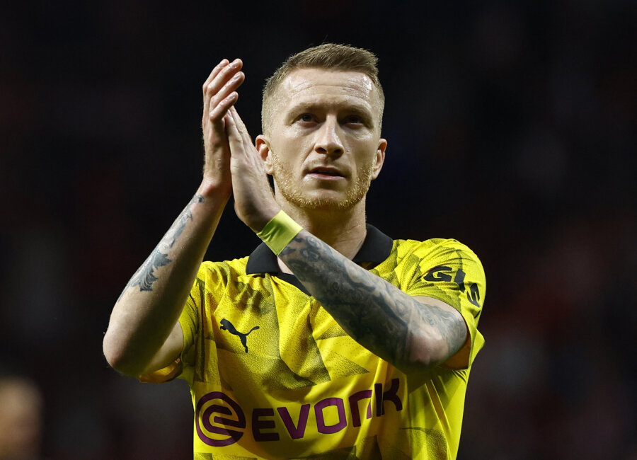 In the Bundesliga - excellent M. Reus's match and risking to lose 2nd place "Bayern