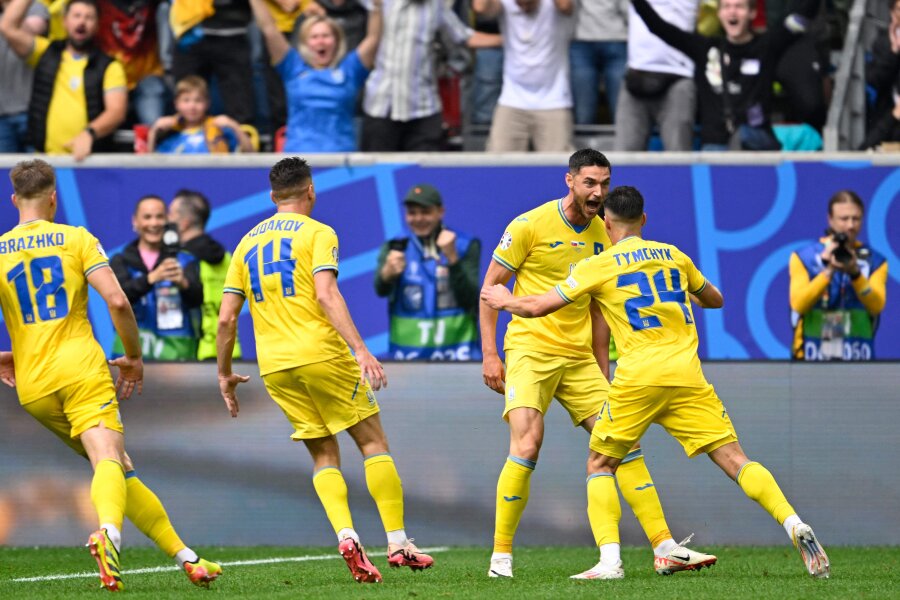 Hope lives: in the second half, the Ukrainians heroically defeated the Slovaks.