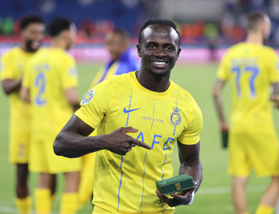 A. My agent: "He is preparing for the new season with the Al-Nassr team"