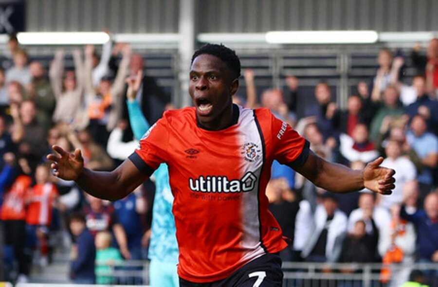 Luton Town distinguished itself with an honorable gesture towards the fans.