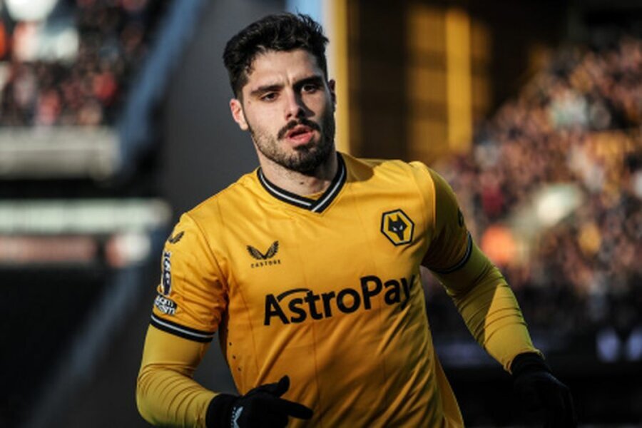 Chelsea in advanced negotiations with Wolves for the acquisition of P. Neto