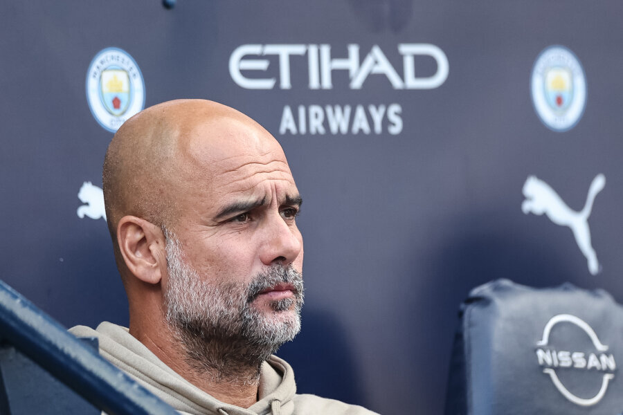 Responding to a question about Haaland, Guardiola highlighted the most versatile forward of all time.