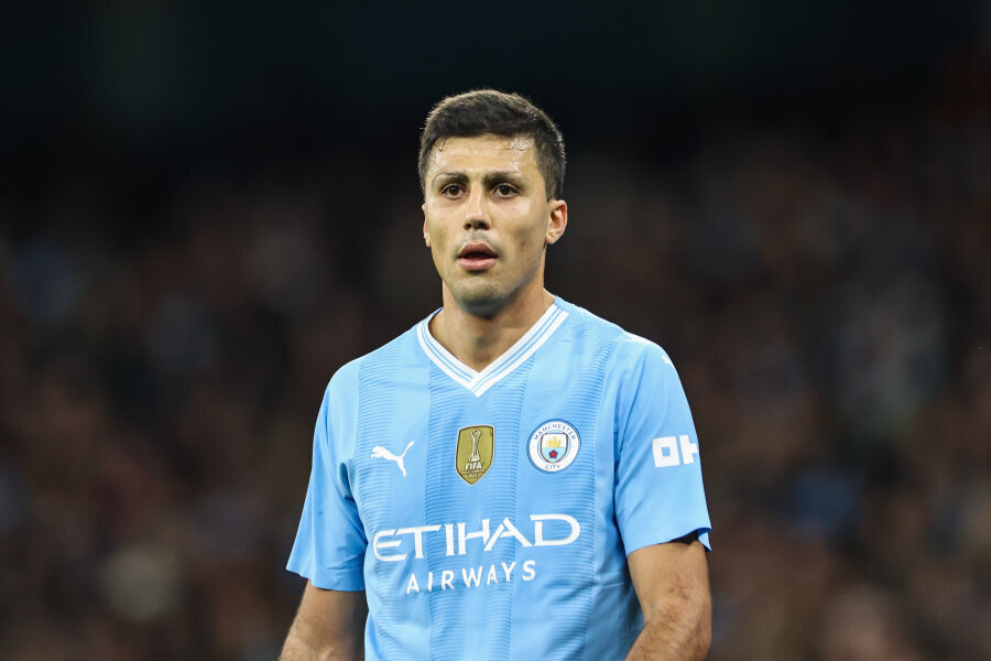 Man City will talk to two candidates for Rodri's position