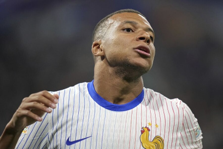 K. Mbappe: 'I decided not to include K. Mbappe in the national team roster'