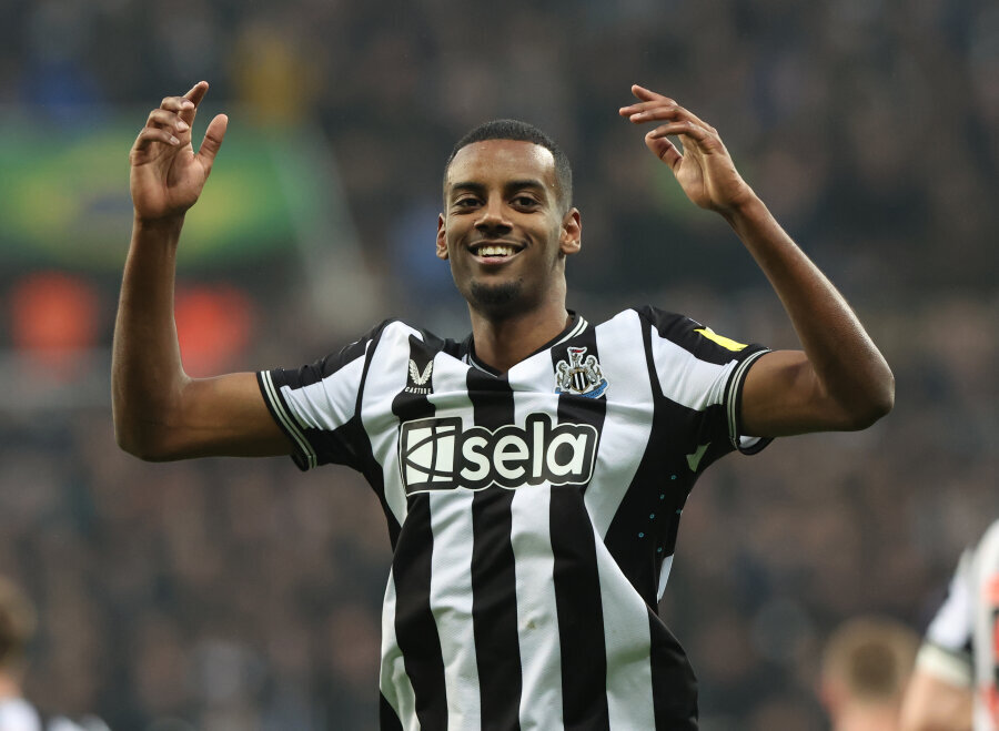 Newcastle sets impressive price for A. Isak