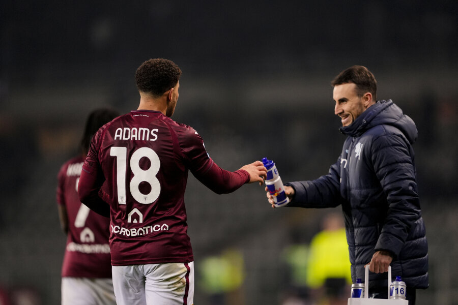 In Italy, G. Gineitis played for nearly half an hour, 'Torino' defeated the 'Cagliari' club.