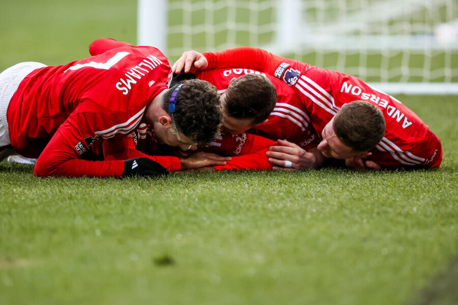 Nottingham Forest mixed up the Brighton team with the grounds.