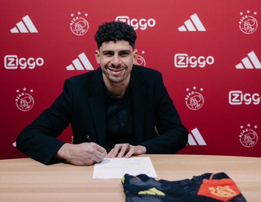 Official: Ajax has strengthened its squad with two Brazilians