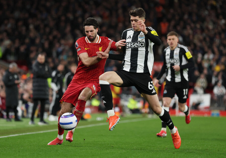 Liverpool confidently handled Newcastle.