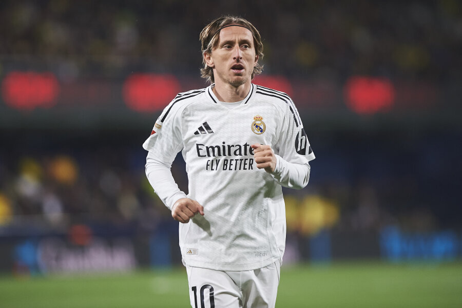 L. Modrić wants to stay in Madrid for another season.